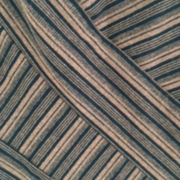 KNIT STRIPE DRESS - Picture 5 of 7